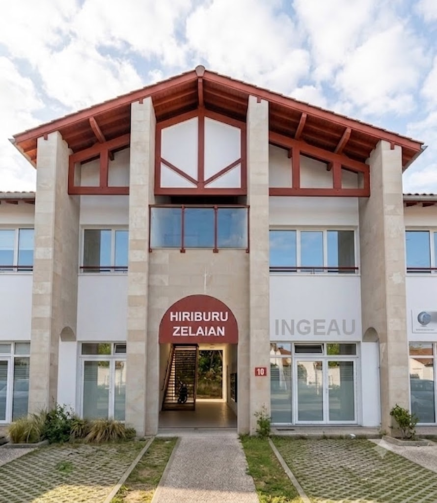 Entrée des bureaux INGEAU Conseils — Hiriburu Zelaian